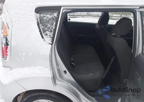 2011 Kia Soul z USA, uszkodzony, nr VIN KNDJT2A16B7260802